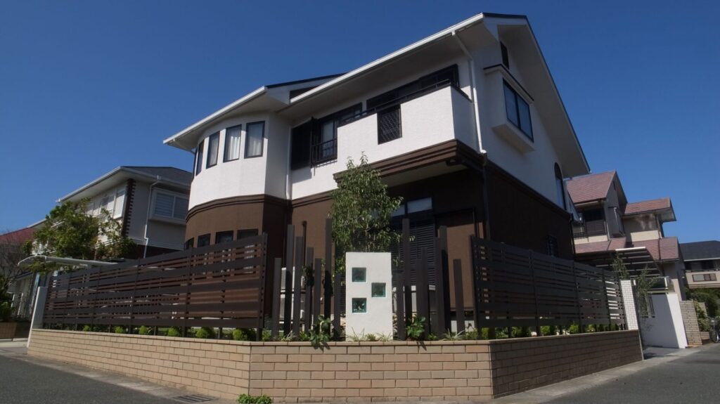 福岡市西区愛宕浜　H様邸　エクステリアリノベーション「築30年の我が家が新築のように生まれ変わりました」